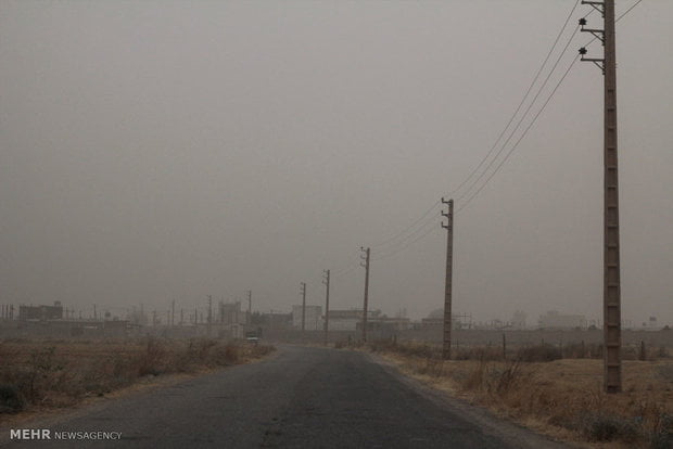 نیمه غربی ایران در غبار فرو رفت؛ این سرفه‌ها تمامی ندارد