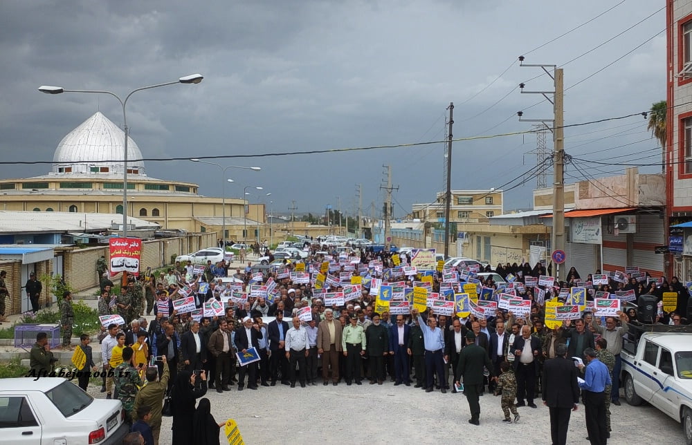 راهپیمایی مردمی گچساران در حمایت از سپاه پاسداران