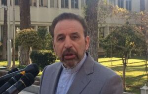 دفاع واعظی از انتصاب جنجالی روحانی/ وزیر اطلاعات از رئیس جمهور تذکر گرفت