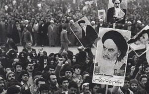 مهم‌ترین دستاوردها و گام های باقیمانده انقلاب اسلامی چیست؟