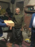 کمک‌های آموزش وپرورش عشایر استان میان زلزله زدگان سی‌سخت توزیع شد