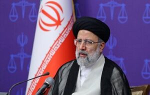 رئیسی: با فساد فساد گفتن مشکل حل نمی‌شود/ مبارزه با فساد در ذات انقلاب اسلامی نهفته است