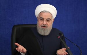 روحانی: متاسفانه بیشتر استان‌ها در مسیر پیک کرونا هستند/ برای ما خرید واکسن اولویت است