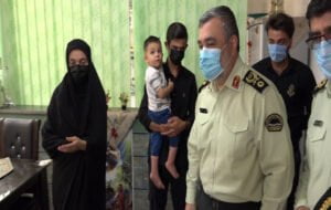 فرمانده نیروی انتظامی با خانواده شهید بویر در یاسوج دیدار کرد
