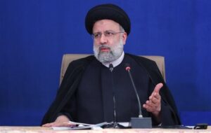 رئیسی: دولت به سفرهای استانی با قوت ادامه می‌دهد/دستور به استاندار جدید تهران