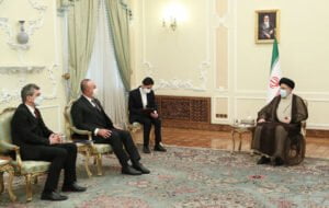 ایران و ترکیه آماده ارتقای روابط به سطح همکاری‌های همه‌جانبه باشند