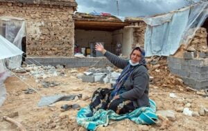 راستی‌آزمایی از آمار مسؤولان در زلزله سی‌سخت/ از عدم استمهال وام‌ها تا خانه‌هایی که سرپناه نیست+ فیلم