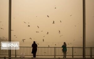 گرد و غبار در غرب کشور یکه تازی می‌کند