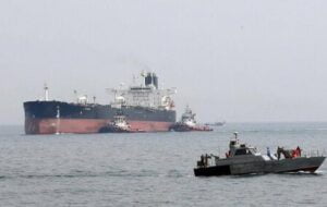 شناور خارجی حامل سوخت قاچاق در خلیج فارس توقیف شد