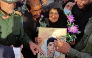 از ابوزیدآباد تا بهمئی/ مادر شهید حسین نوروزی پس از 34 سال به آرزوی خود رسید+ تصاویر