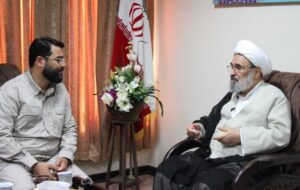 ابوذر روحی خواننده «سلام فرمانده» خادم افتخاری مسجد مقدس جمکران شد