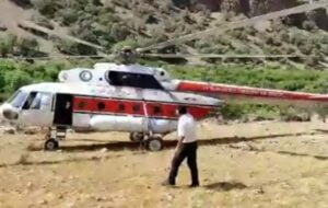 هلی برد نیروهای مهار آتش کوه خامی گچساران توسط بالگرد شرکت نفت