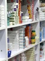 داروخانه‌های پرازدحام در اصفهان در انتظار توزیع داروهای وارداتی