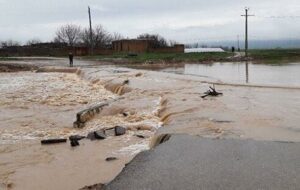 مسدودشدن راه‌های روستایی در کهگیلویه/ آب شرب ۳۵ روستا قطع شده است