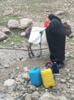 یک روز با زنان و مردان محروم روستای «لاش»/وقتی کمر زنان روستا زیر بار کم‌آبی خم می‌شود+تصویر و فیلم
