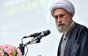 امام جمعه شیراز: شوراها و مدیریت شهری برای ساختن شهرهای خدامحور تلاش کنند