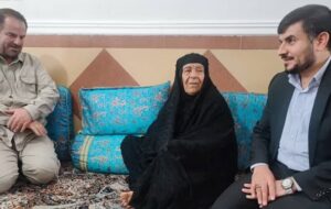 سفر استاندار به لنده؛ دعوت از مادر شهید کریمی برای استقبال از هیات دولت