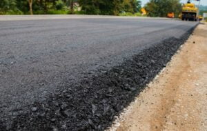 آسفالت ۲۰۰ هزار مترمربع از معابر شهرستان بویراحمد طی سال جاری