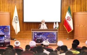 آیت‌الله فلاحتی: عقب‌مانده‌ها فکر می‌کنند آمریکا هنوز کدخداست