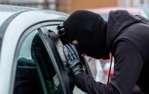 اعتراف سارق خودروهای دهدشت اعتراف سارق خودروهای دهدشت