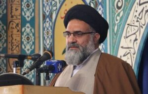 امام جمعه یاسوج: پیشرفت‌های انقلاب اسلامی نتیجه وحدت میان حوزه و دانشگاه است