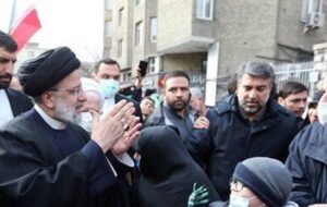 رئیسی در مراسم تشییع پیکر مطهر شهدای گمنام در تهران حضور یافت
