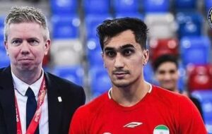 هندبالیست کهگیلویه و بویراحمدی بهترین بازیکن دیدار اول ایران در قهرمانی آسیا