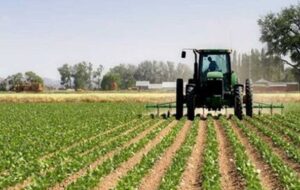اعتراض کشاورزان بویراحمد به گرانی حق‌آبه و دستور وزیر کشاورزی برای پیگیری