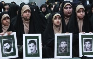 شبی با «شهدای گمنام» در گچساران+ تصاویر