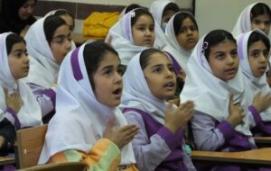 عزاداری دانش آموزان گچسارانی در ایام فاطمیه+ تصاویر