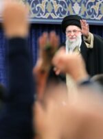 امام خامنه‌ای:نگذارید تبلیغات دشمن روی افکار عمومی اثر کند