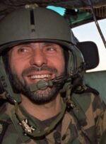 فرمانده‌ای که قلبش برای مردم ایران می‌تپید+ تصاویر