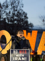 اشتباه صدام را نکنید، ایرانیان در برابر دخالت خارجی متحد می‌شوند