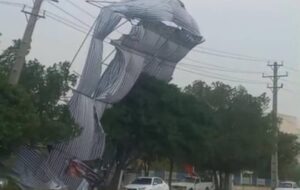 طوفان گرد و خاک گچساران را درنوردید