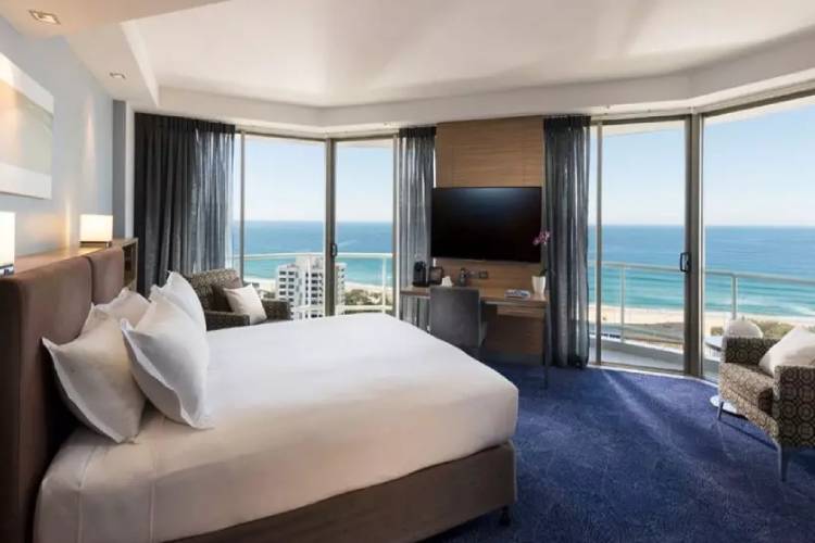 همه چیز درباره بهترین هتل‌ های ۴ ستاره کیش رو به دریا