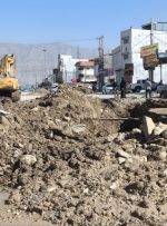 تلاش شبانه‌روزی برای بازگشایی مسیر مسدود در گچساران+ تصاویر و فیلم