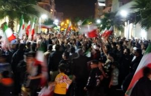 خروش شبانه گچسارانیها با شعار «لبیک یا خامنهای»+ تصاویر خروش شبانه گچسارانیها با شعار «لبیک یا خامنهای»+ تصاویر