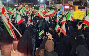 مردم گچساران: در میدان هستیم تا پیروزی مردم گچساران: در میدان هستیم تا پیروزی