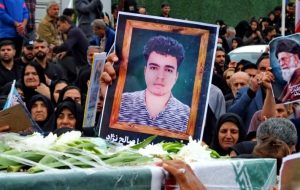 ناگفتههایی از شهید مدافع وطن «محمدرضا صالح نژاد»+ فیلم ناگفتههایی از شهید مدافع وطن «محمدرضا صالح نژاد»+ فیلم