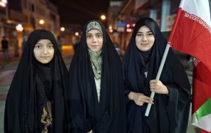 امشب هم بام نفت ایران ایستاد امشب هم بام نفت ایران ایستاد