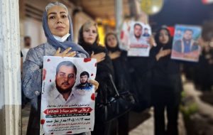 سیوسومین شب حماسه با حضور شهید «هاشم سیناء»+ فیلم سیوسومین شب حماسه با حضور شهید «هاشم سیناء»+ فیلم
