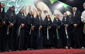 تداوم حضور شبانه «گچسارانیها» در رزمگاه خیابان تداوم حضور شبانه «گچسارانیها» در رزمگاه خیابان