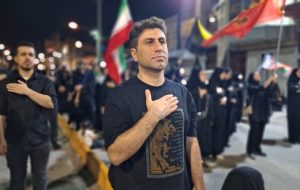 حماسه عاشورایی گچسارانیها در سنگر خیابان+ تصاویر حماسه عاشورایی گچسارانیها در سنگر خیابان+ تصاویر