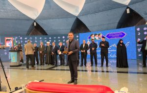 قلم دکتر صادق درفشی بر بام جشنواره ابوذر؛ مدیر خبرگزاری فارس کهگیلویه و بویراحمد نفر اول کشور شد